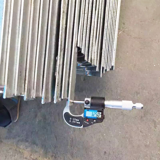 高速路波形护栏板介绍